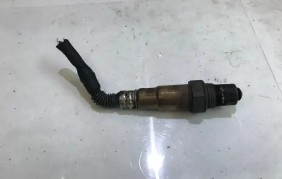 Mercedes-Benz C AMG W204 Lambda probe sensor 0035427018