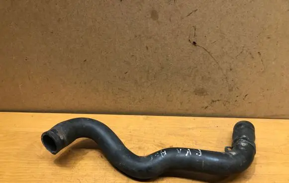 Renault Kangoo I Engine coolant pipe/hose