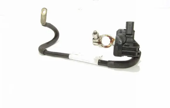 Volkswagen PASSAT B7 Positive cable (battery) 1K0915181H