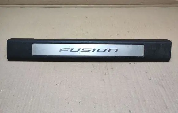 Ford Fusion II Front sill trim cover DS73-F13200-G