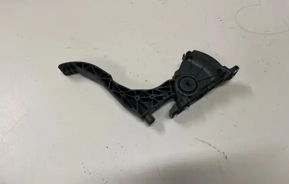Volkswagen Polo V 6R Accelerator throttle pedal 6Q1721503M