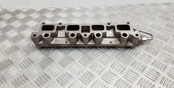 Seat Ibiza IV (6J,6P) Fuel distributor GK284AHB