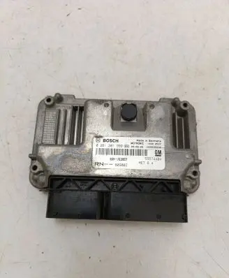 Opel Insignia A Engine control unit/module 55574404 0261201999 1039S35638