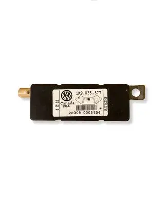 Volkswagen Golf V Aerial antenna amplifier 1K9035577 22908000385