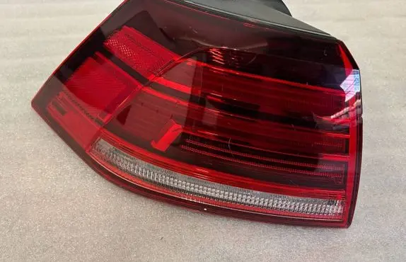 Volkswagen Golf VII Rear/tail lights 5GM945095F