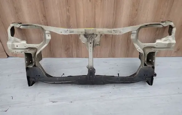 Nissan Almera N16 Front bodywork piece 