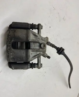 Renault Captur Front brake caliper 8200715078B