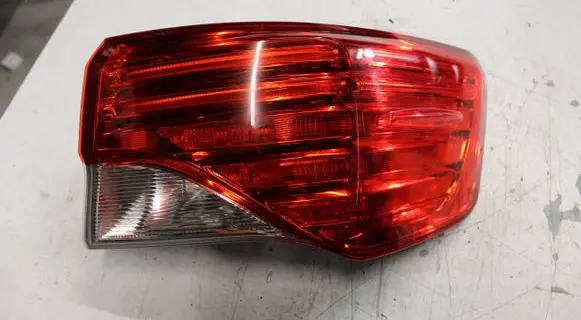 Toyota Avensis T270 Rear/tail lights 8155005270
