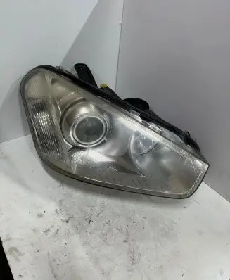 Ford Focus Headlight/headlamp