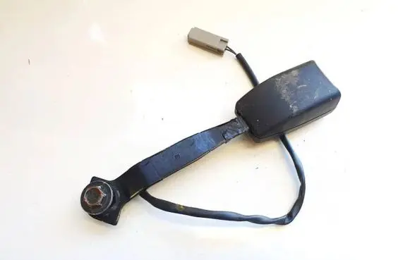 Mazda 3 II Front seatbelt buckle