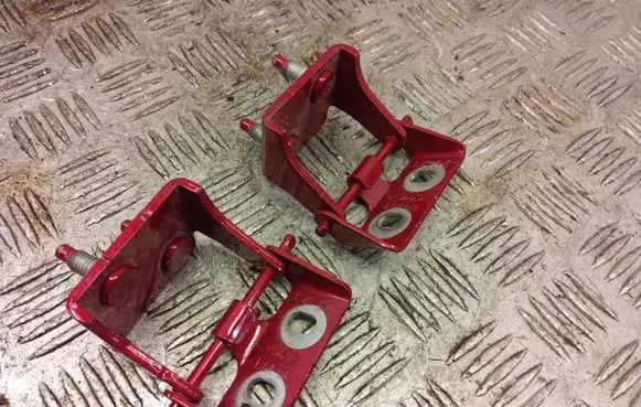 Ford Puma Tailgate/trunk/boot hinge CM5142900AF