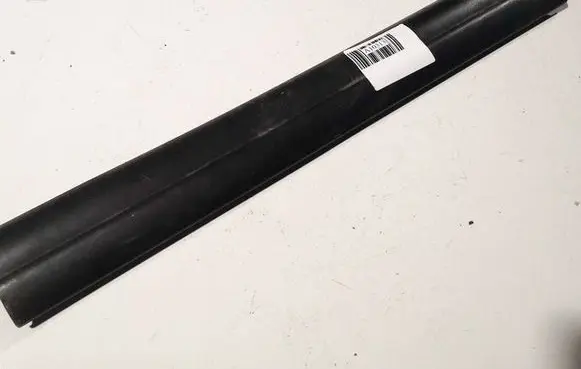 BMW 1 E81 E87 Front sill trim cover 51477066975