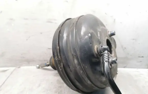 Audi A4 S4 B7 8E 8H Brake booster 8E0612105P