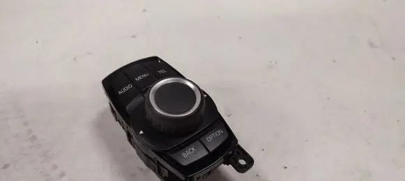 BMW 2 F22 F23 Head unit multimedia control 9317695 140426R02 033623201