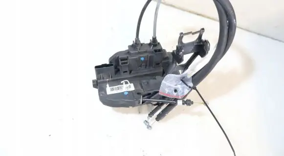 Hyundai Santa Fe Front door lock