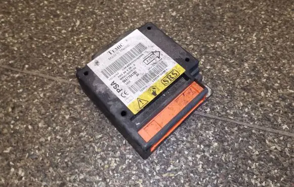 Citroen C3 Airbag control unit/module 9647794180