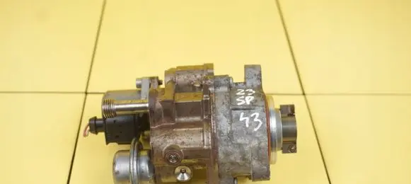 BMW 3 E90 E91 Fuel injection high pressure pump 7596123 N53B30A