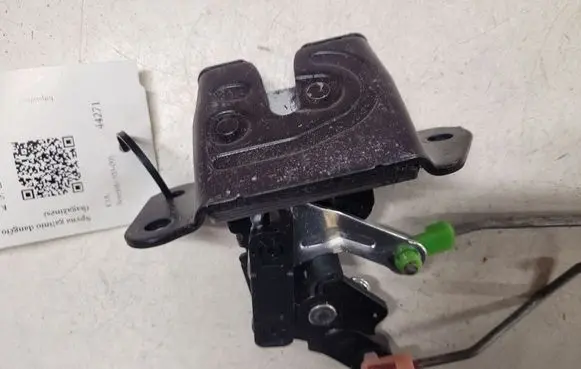 KIA Sorento Tailgate/trunk/boot lock/catch/latch