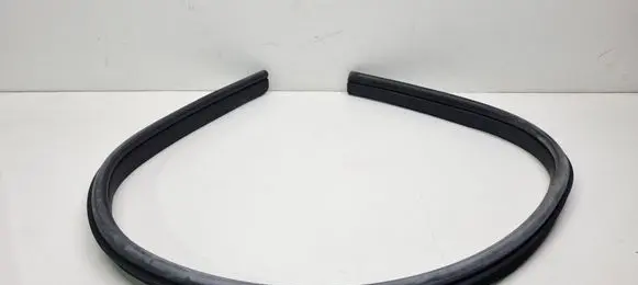 Mercedes-Benz SL R231 Front door rubber seal A2316970051