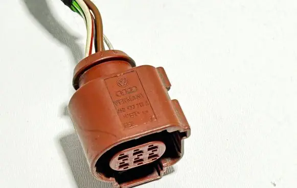 Skoda Superb B8 (3V) Other relay 4H0973713A 18361