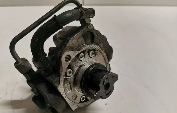 Fuel injection high pressure pump