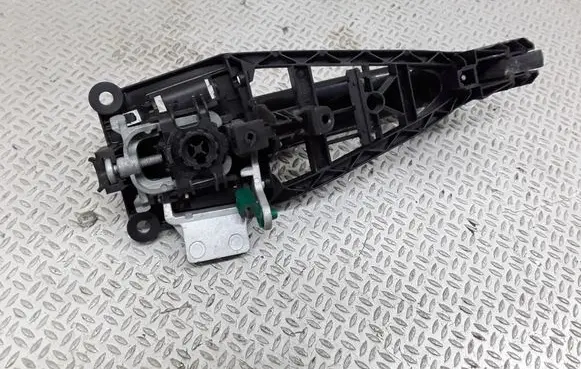 Opel Astra H Front door exterior handle