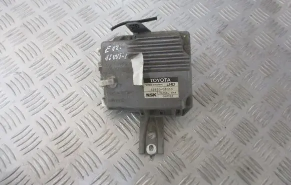 Toyota Corolla E120 E130 Power steering control unit/module 8965002010