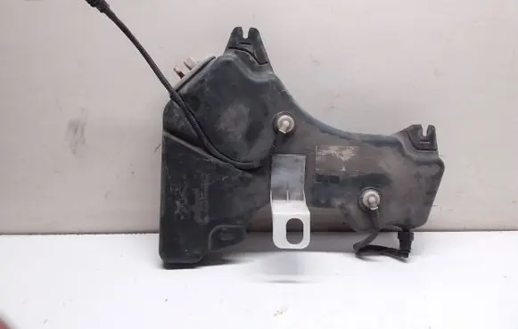 Peugeot 508 AdBlue liquid reservoir 9681947180