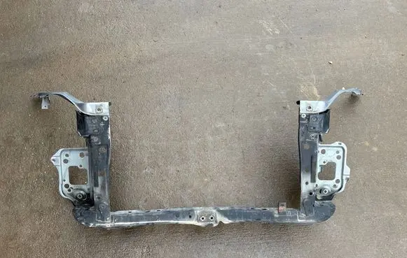 Subaru Outback Bottom radiator support slam panel 