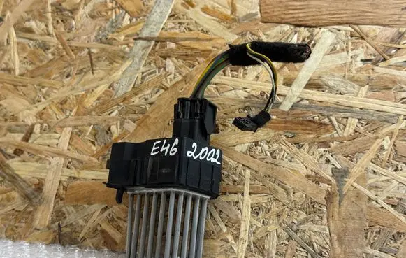 BMW 3 E46 Heater blower motor/fan resistor 6931680
