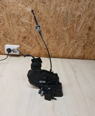 Volvo V50 Rear door lock A048069 30753668