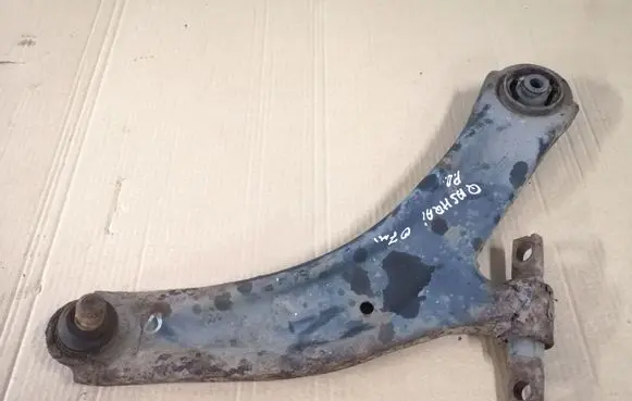 Nissan Qashqai Front lower control arm/wishbone