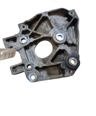 Volvo V40 Cross country A/C compressor mount bracket AV6Q10K360AA