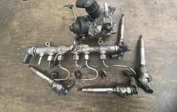 BMW 2 F45 Fuel injection system set 0445010588 8511626 0445214315
