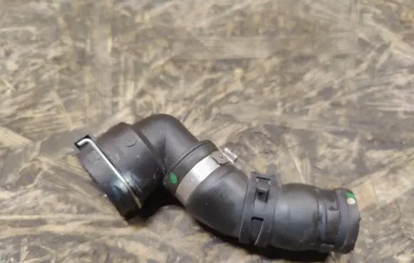 Jaguar XE Engine coolant pipe/hose