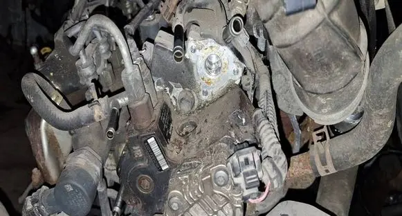 Toyota Yaris Fuel injection high pressure pump 0445010134 221000N020