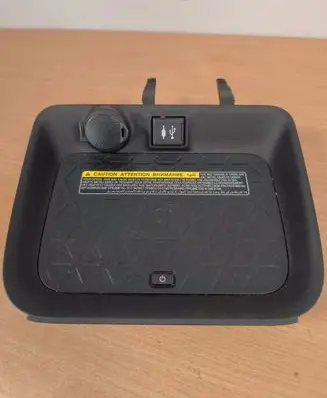 Toyota RAV 4 (XA50) Wireless charging module 861C042010C1