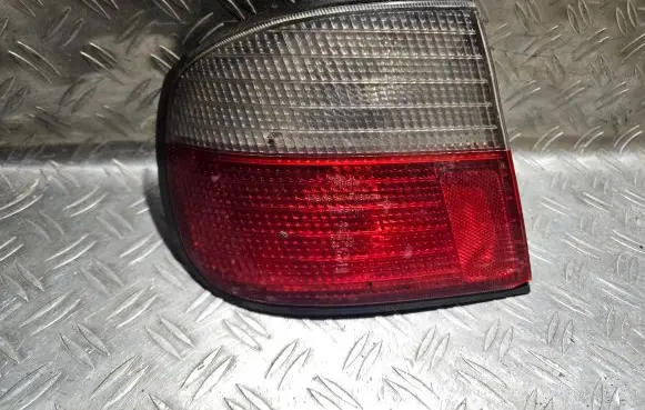 Nissan Primera Rear/tail lights 23190102