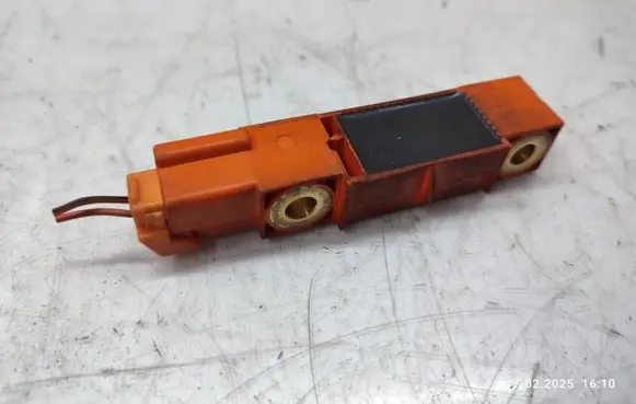 Volvo XC90 Airbag deployment crash/impact sensor 8651754
