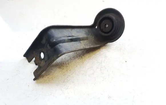 Toyota Avensis T270 Radiator mount bracket 