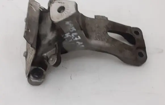 Audi A5 8T 8F Engine mounting bracket 8K0199308AQ