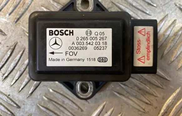 Mercedes-Benz E W211 ESP acceleration yaw rate sensor A0035420318 0265005267 0036269