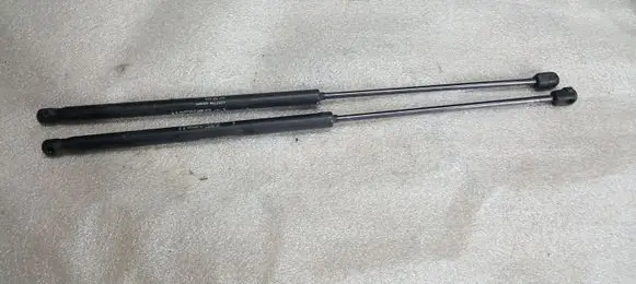 Alfa Romeo 159 Front bonnet/hood damper/strut 34506A19 60688574 UM17MY05