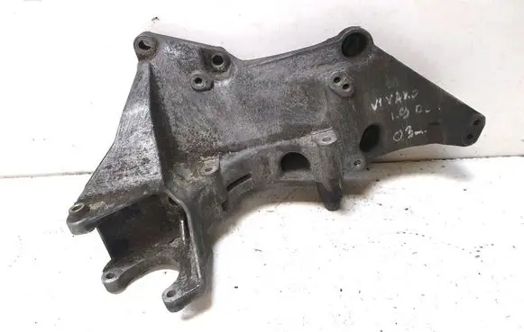 Renault Trafic II (X83) Generator/alternator bracket 820018323