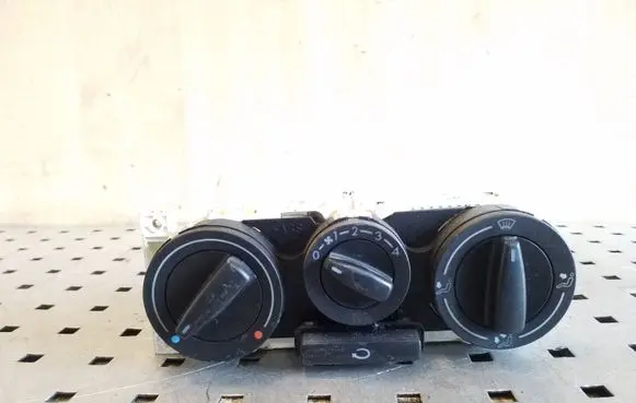 Volkswagen Golf IV Climate control unit 1J0819045F