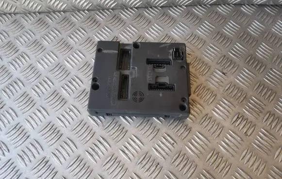 Renault Scenic I Comfort/convenience module 8200029342A A108502610C