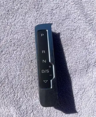 Audi A4 S4 B8 8K Gear shift selector indicator 8K1713463