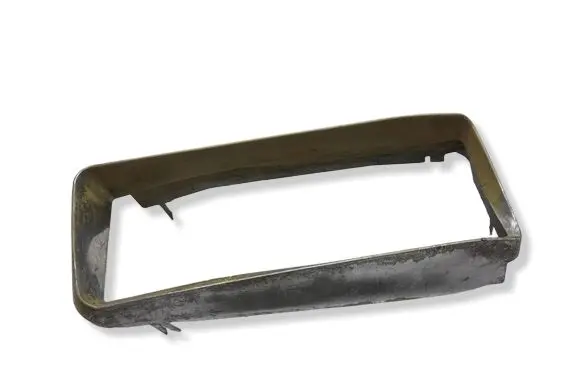 Audi 200 Headlight part 