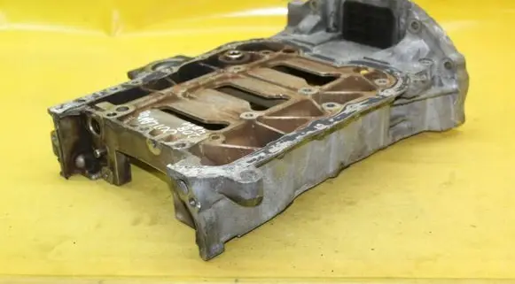 Mitsubishi Outlander Oil sump