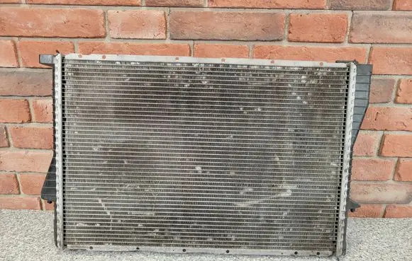 BMW 5 E39 Coolant radiator 1436060
